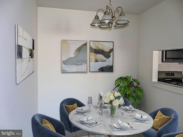 27 APACHE CT, Absecon, NJ 08205