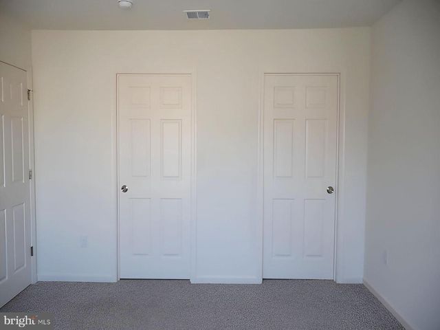 27 APACHE CT, Absecon, NJ 08205