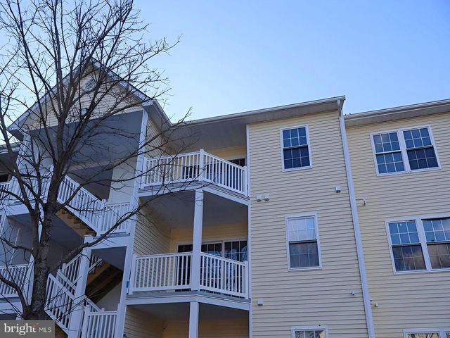 27 APACHE CT, Absecon, NJ 08205