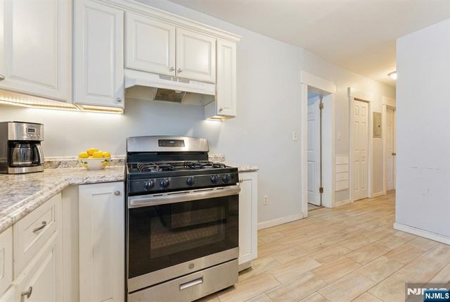 34 Leo Place, Newark, NJ 07108