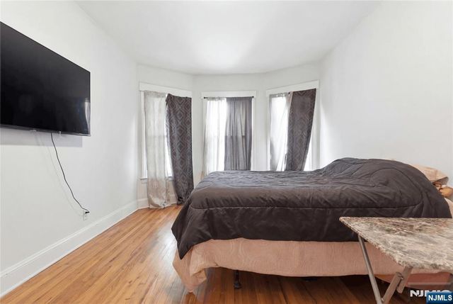 34 Leo Place, Newark, NJ 07108