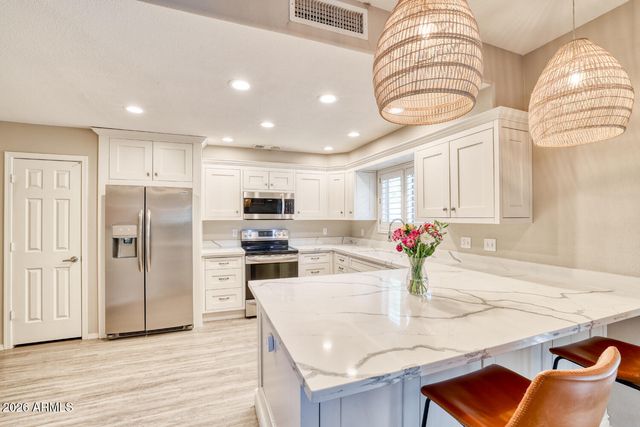 5011 E HAZEL Drive 3, Phoenix, AZ 85044