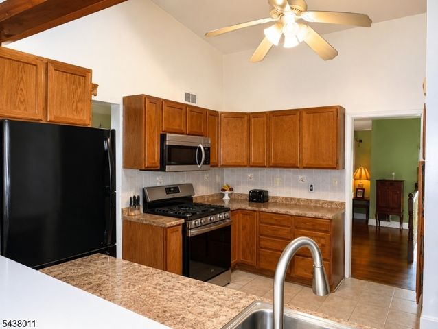 63 Martin Rd, Livingston Twp., NJ 07039