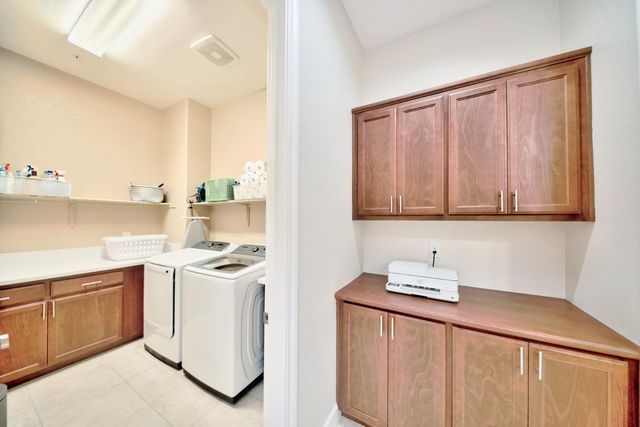 1980 Carogold Ln, Manteca, CA 95337