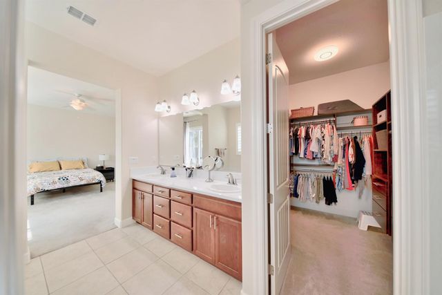 1980 Carogold Ln, Manteca, CA 95337