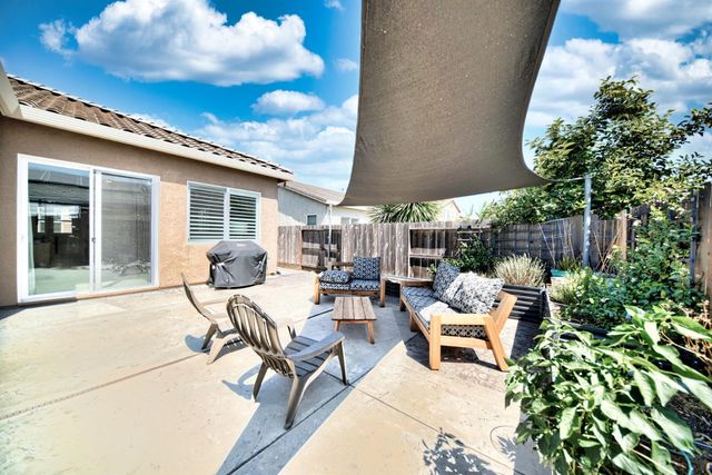 1980 Carogold Ln, Manteca, CA 95337