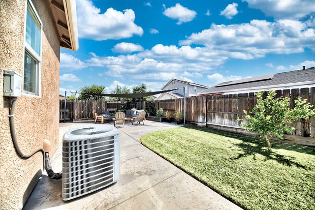 1980 Carogold Ln, Manteca, CA 95337