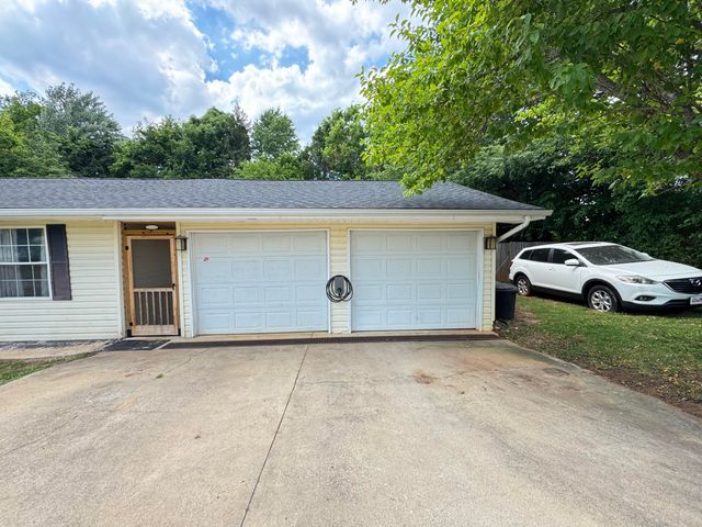 183 Vine Street, Monticello, KY 42633