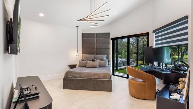 10290 Silver Lake Drive, Boca Raton, FL 33428