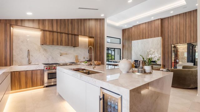 10290 Silver Lake Drive, Boca Raton, FL 33428