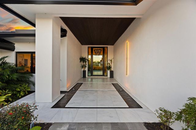 10290 Silver Lake Drive, Boca Raton, FL 33428