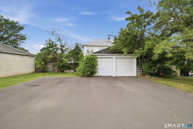 65 Dover Road, West Hartford, CT 06119