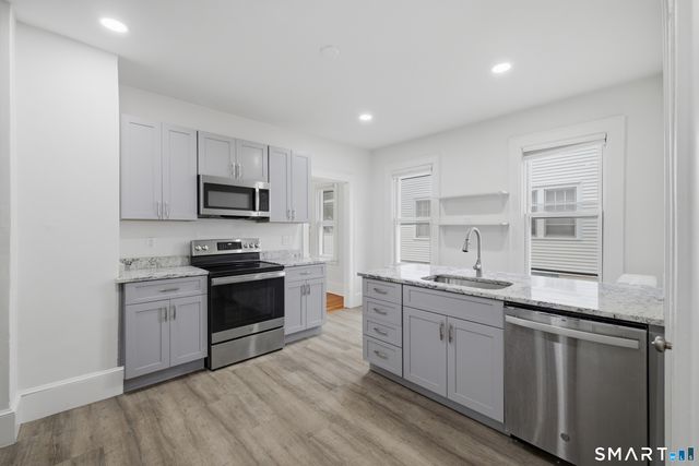 65 Dover Road, West Hartford, CT 06119