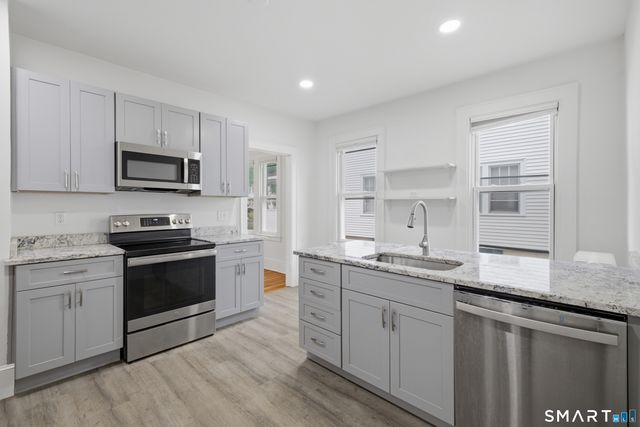 65 Dover Road, West Hartford, CT 06119