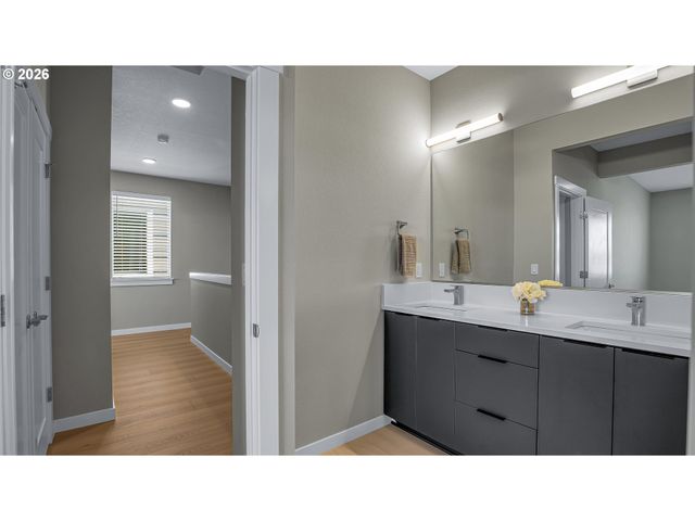 16473 Nw liberty St, Portland, OR 97229