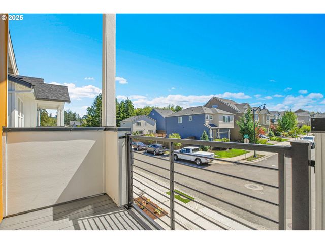 16473 Nw liberty St, Portland, OR 97229