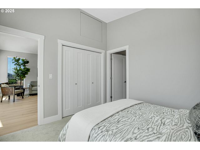16473 Nw liberty St, Portland, OR 97229