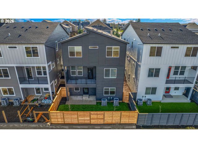 16473 Nw liberty St, Portland, OR 97229