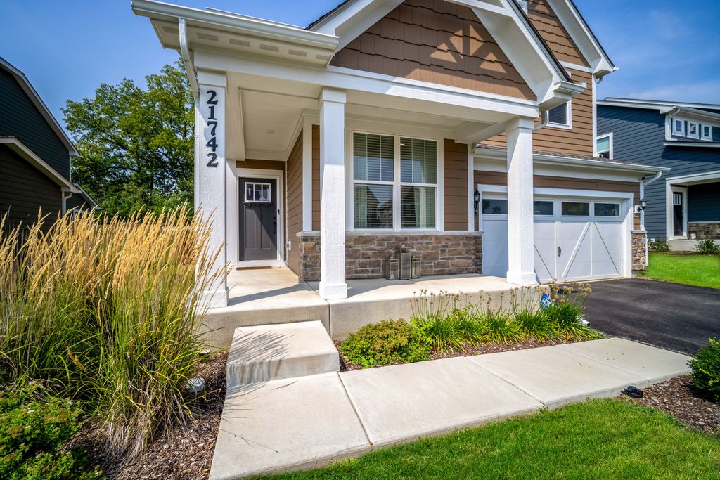 21742 N Ashley Street, Kildeer, IL 60047