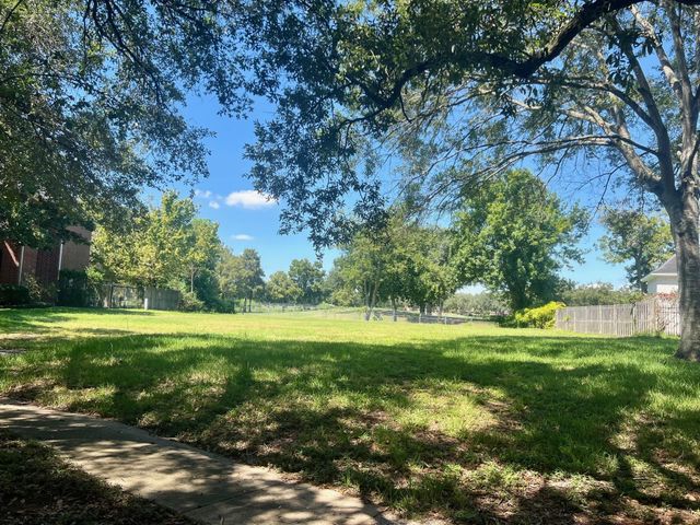 54 Greensward Lane, Sugar Land, TX 77479