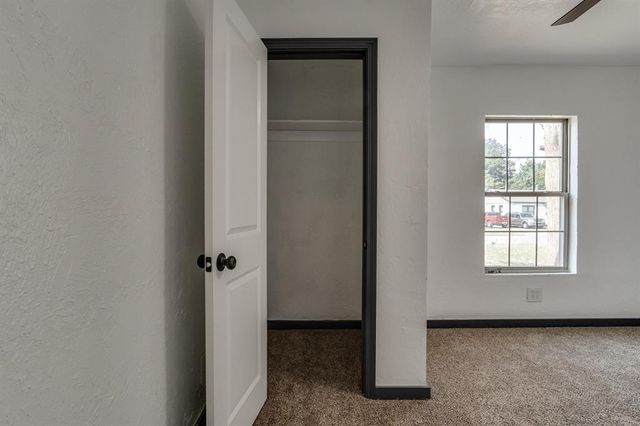 1416 NW 92nd Street, Oklahoma City, OK 73114