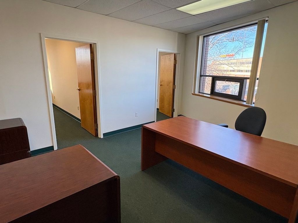 19 Brook Rd 203, Needham, MA 02494