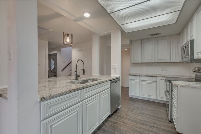 8104 Lea Shore Street, Fort Worth, TX 76179