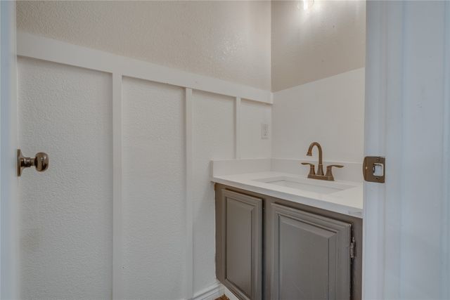 8104 Lea Shore Street, Fort Worth, TX 76179