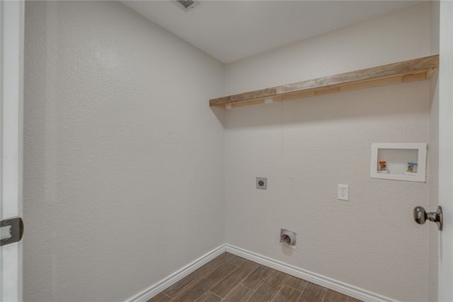 8104 Lea Shore Street, Fort Worth, TX 76179