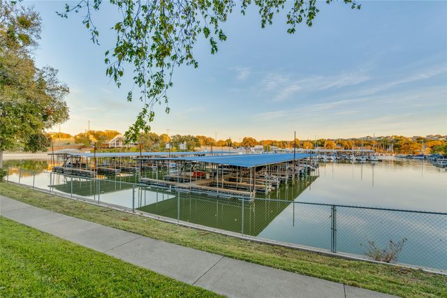 8104 Lea Shore Street, Fort Worth, TX 76179