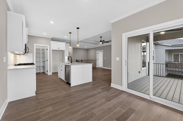 24966 W 94th Place, Lenexa, KS 66227