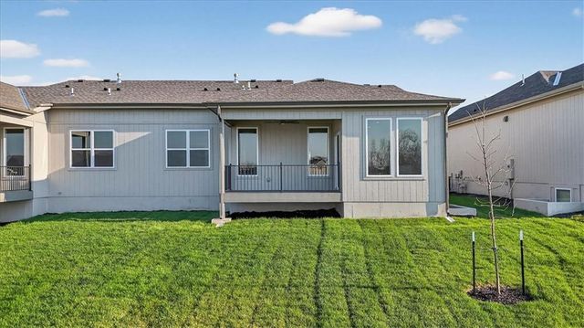 24966 W 94th Place, Lenexa, KS 66227