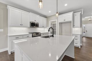 24966 W 94th Place, Lenexa, KS 66227