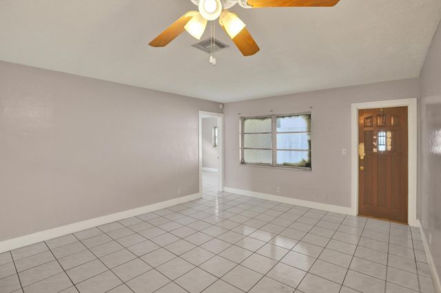 7010-7012 NW 78th Avenue, Tamarac, FL 33321
