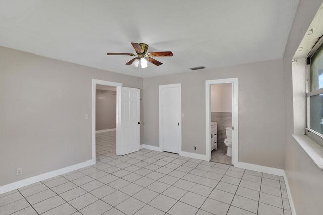 7010-7012 NW 78th Avenue, Tamarac, FL 33321