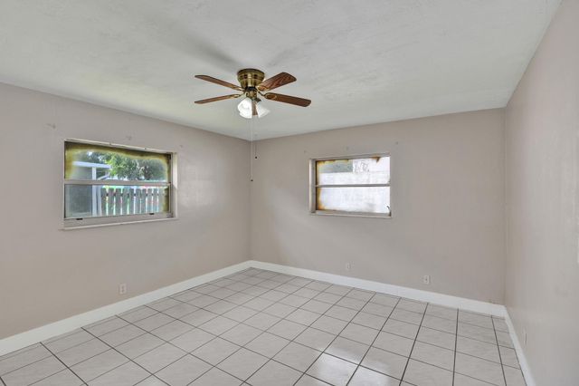 7010-7012 NW 78th Avenue, Tamarac, FL 33321
