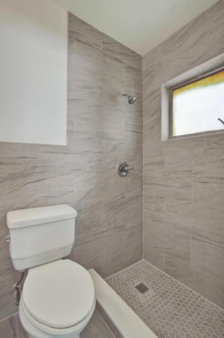 7010-7012 NW 78th Avenue, Tamarac, FL 33321