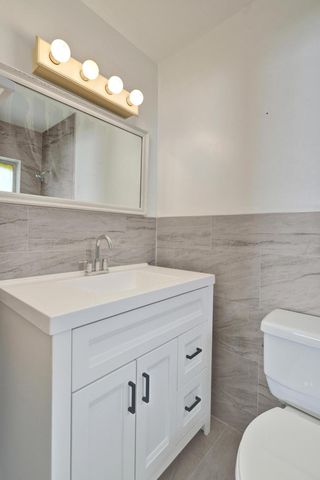 7010-7012 NW 78th Avenue, Tamarac, FL 33321