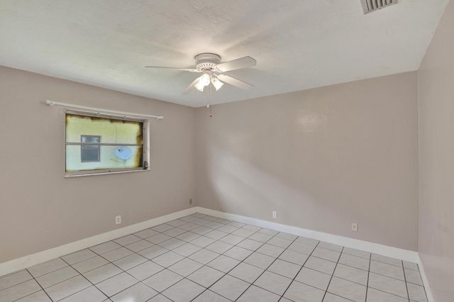 7010-7012 NW 78th Avenue, Tamarac, FL 33321