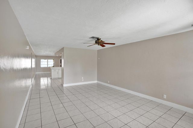 7010-7012 NW 78th Avenue, Tamarac, FL 33321