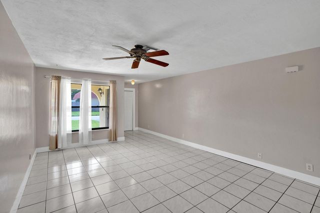 7010-7012 NW 78th Avenue, Tamarac, FL 33321