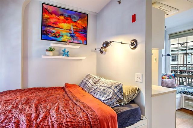 65 Weybosset Street 314, Providence, RI 02903