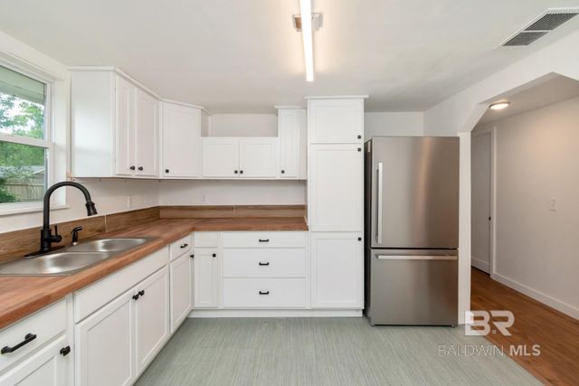 2788A Dawes Road, Mobile, AL 36695