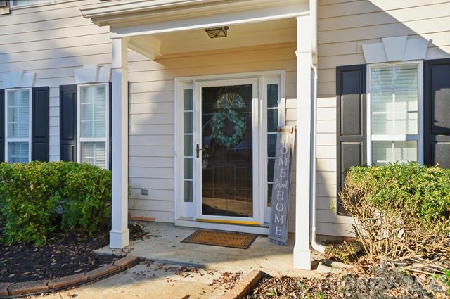 8805 Red Tail Court, Charlotte, NC 28269