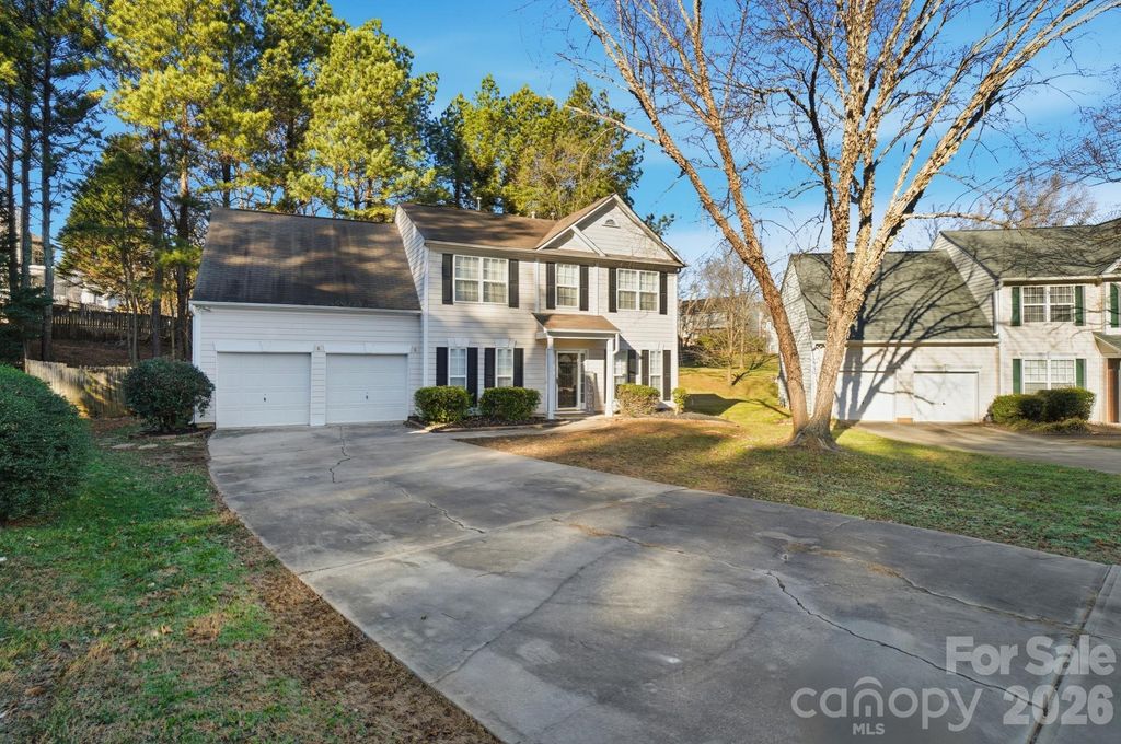 8805 Red Tail Court, Charlotte, NC 28269