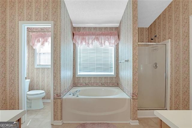19 Meadow Crest Court, Powder Springs, GA 30127