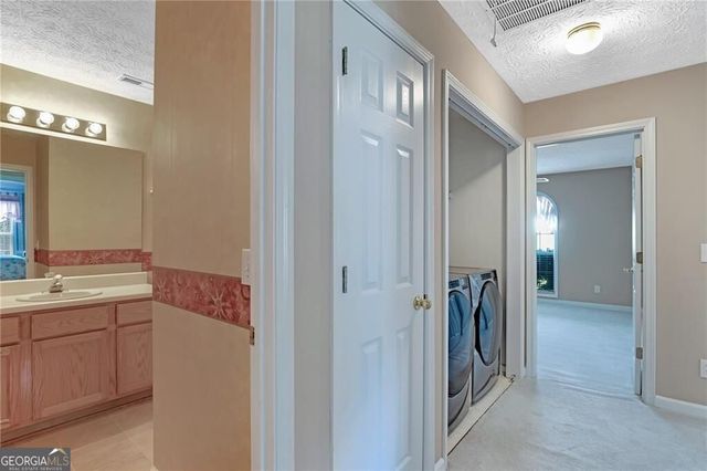 19 Meadow Crest Court, Powder Springs, GA 30127