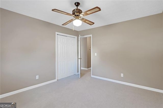 19 Meadow Crest Court, Powder Springs, GA 30127