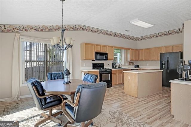 19 Meadow Crest Court, Powder Springs, GA 30127
