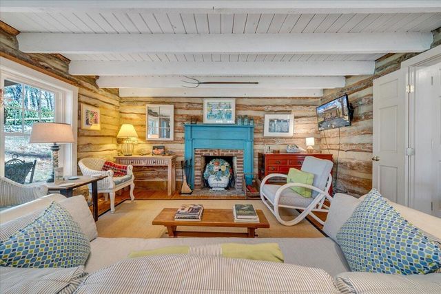 1497 Winding Timber LN, Vinton, VA 24179